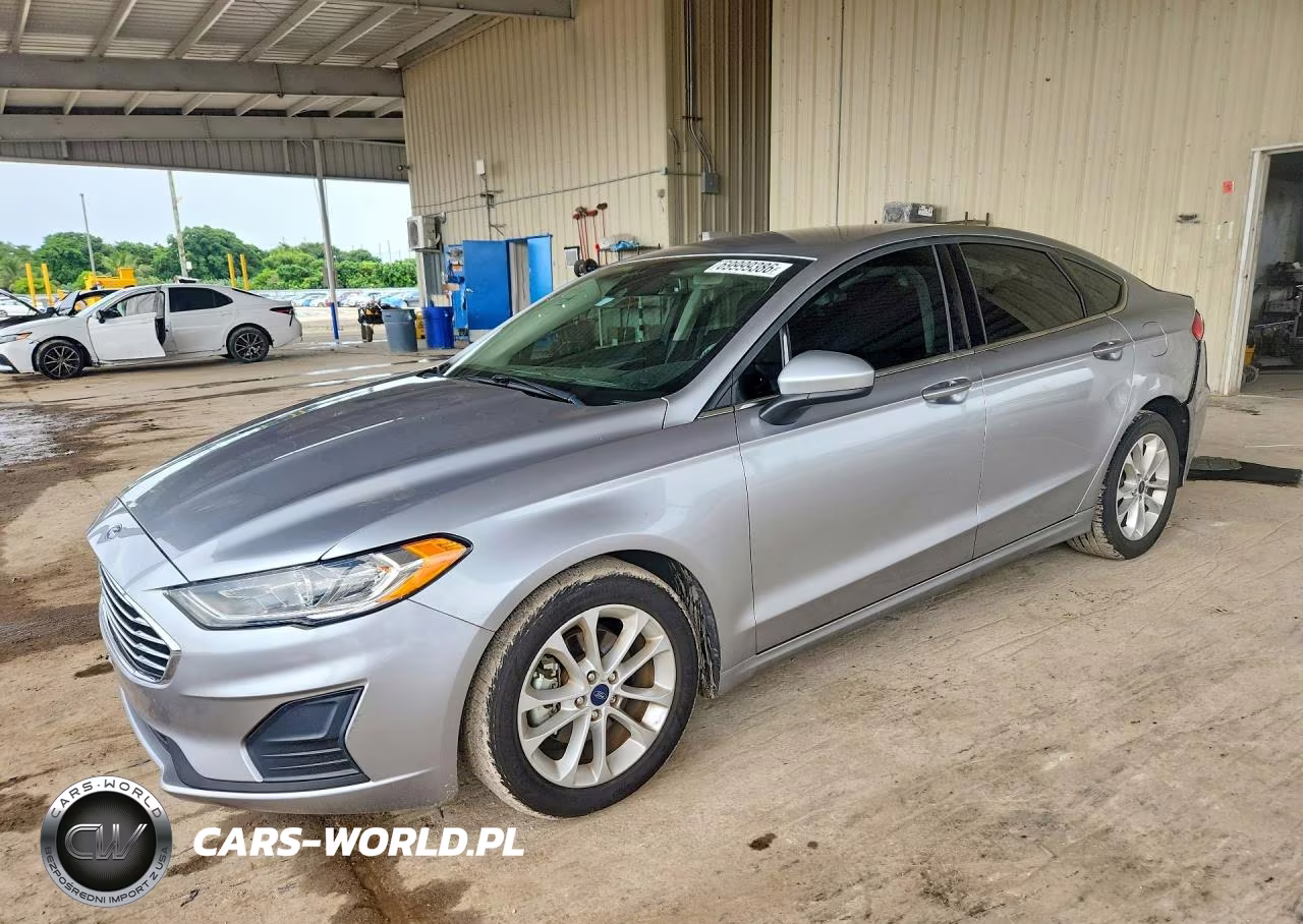 2020 Ford Fusion Se – zdjęcie 1 z 12