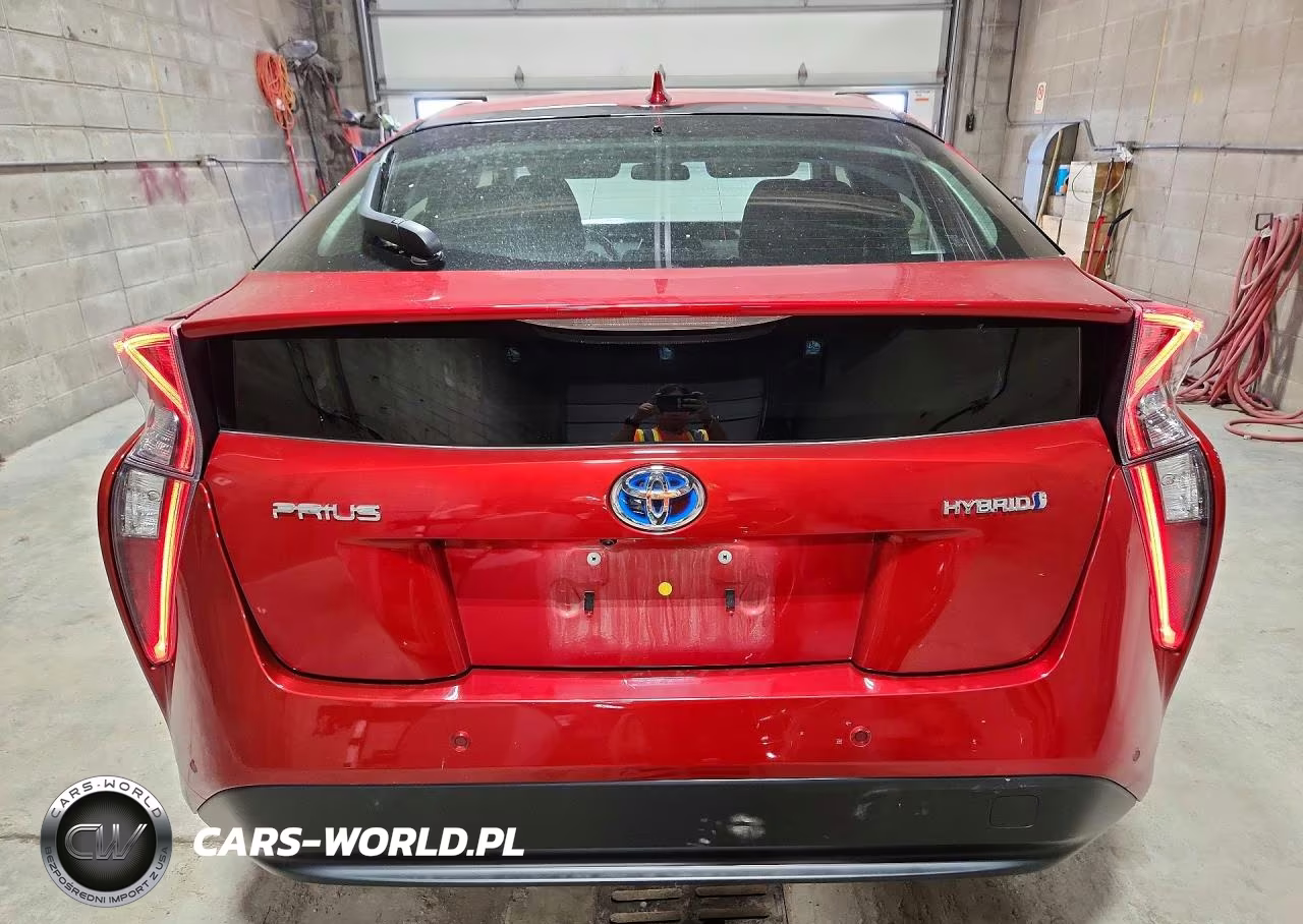 2018 Toyota Prius Two VIN:JTDKBRFU4J3583660 - 6