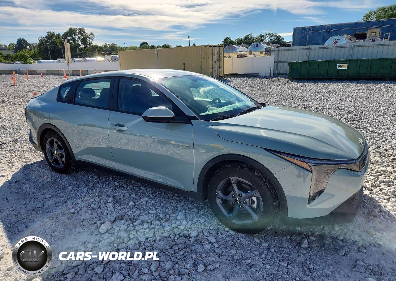 2025 Kia K4 Lxs VIN:3KPFT4DE7SE213620 - 4