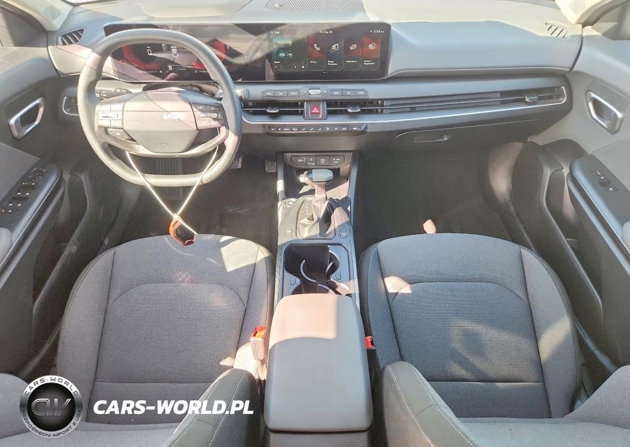 2025 Kia K4 Lxs VIN:3KPFT4DE7SE213620 - 8