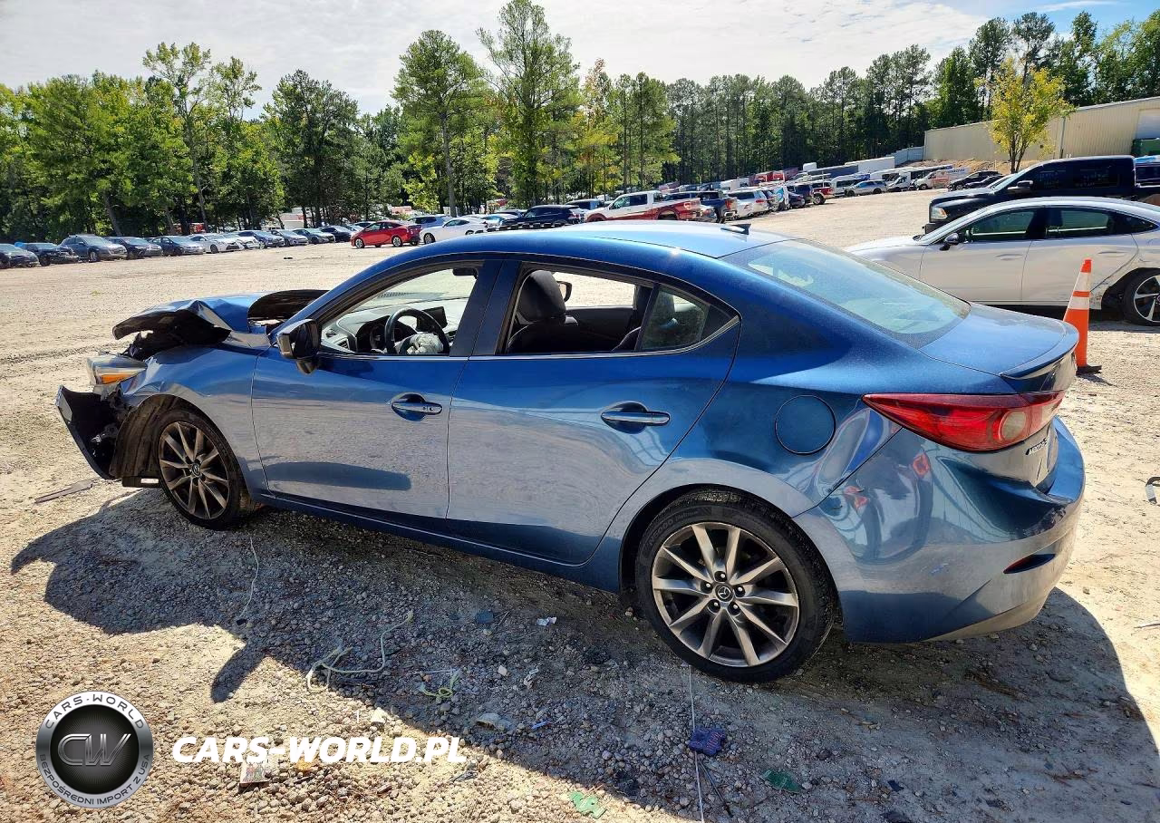 2018 Mazda 3 Touring VIN:3MZBN1V36JM174492 - 2