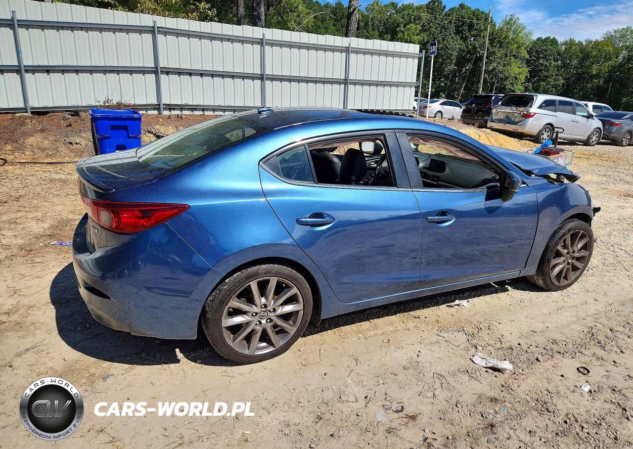 2018 Mazda 3 Touring VIN:3MZBN1V36JM174492 - 3