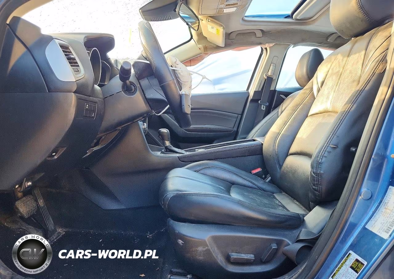 2018 Mazda 3 Touring VIN:3MZBN1V36JM174492 - 7