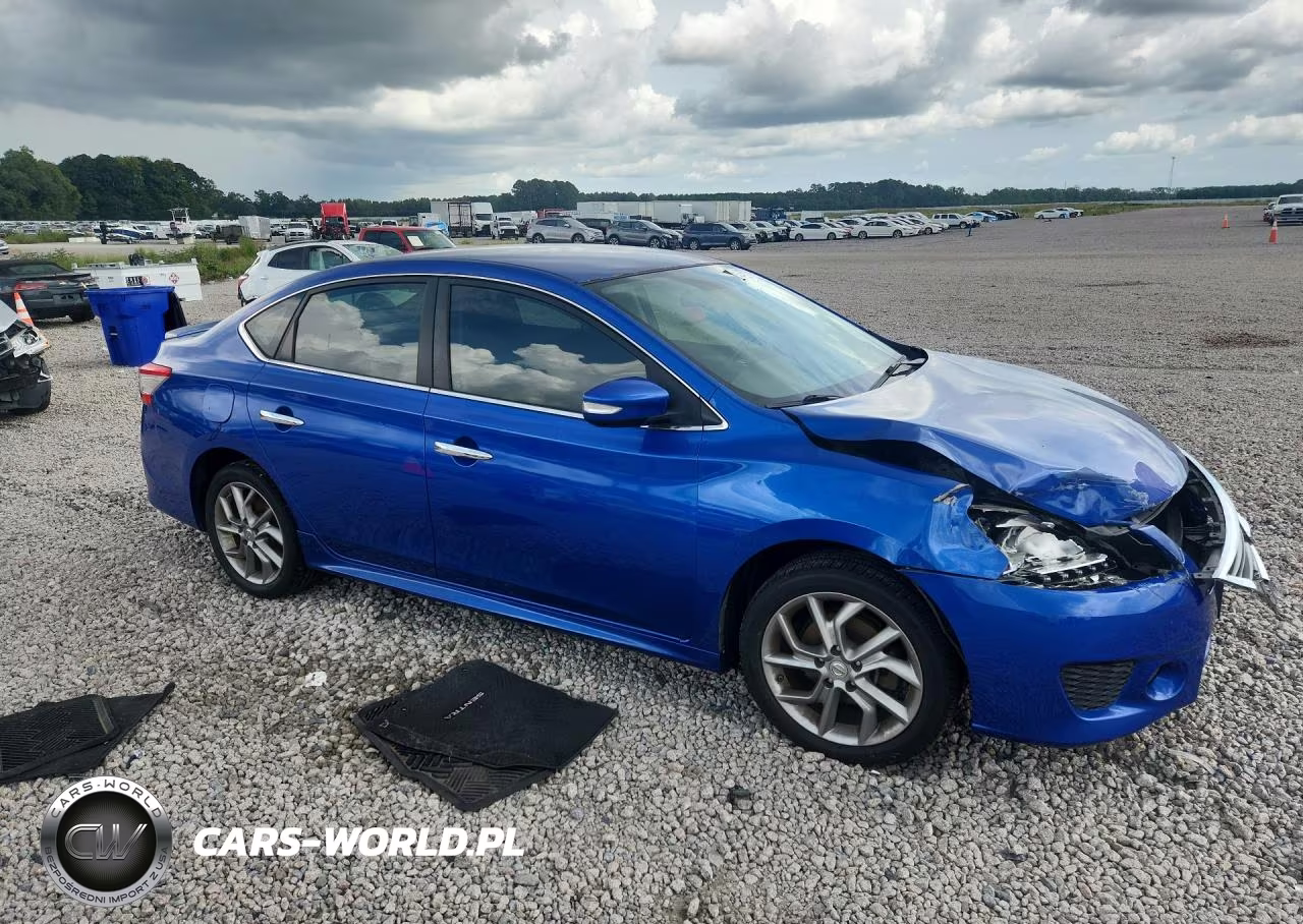 2015 Nissan Sentra Sr VIN:3N1AB7AP4FY339784 - 4
