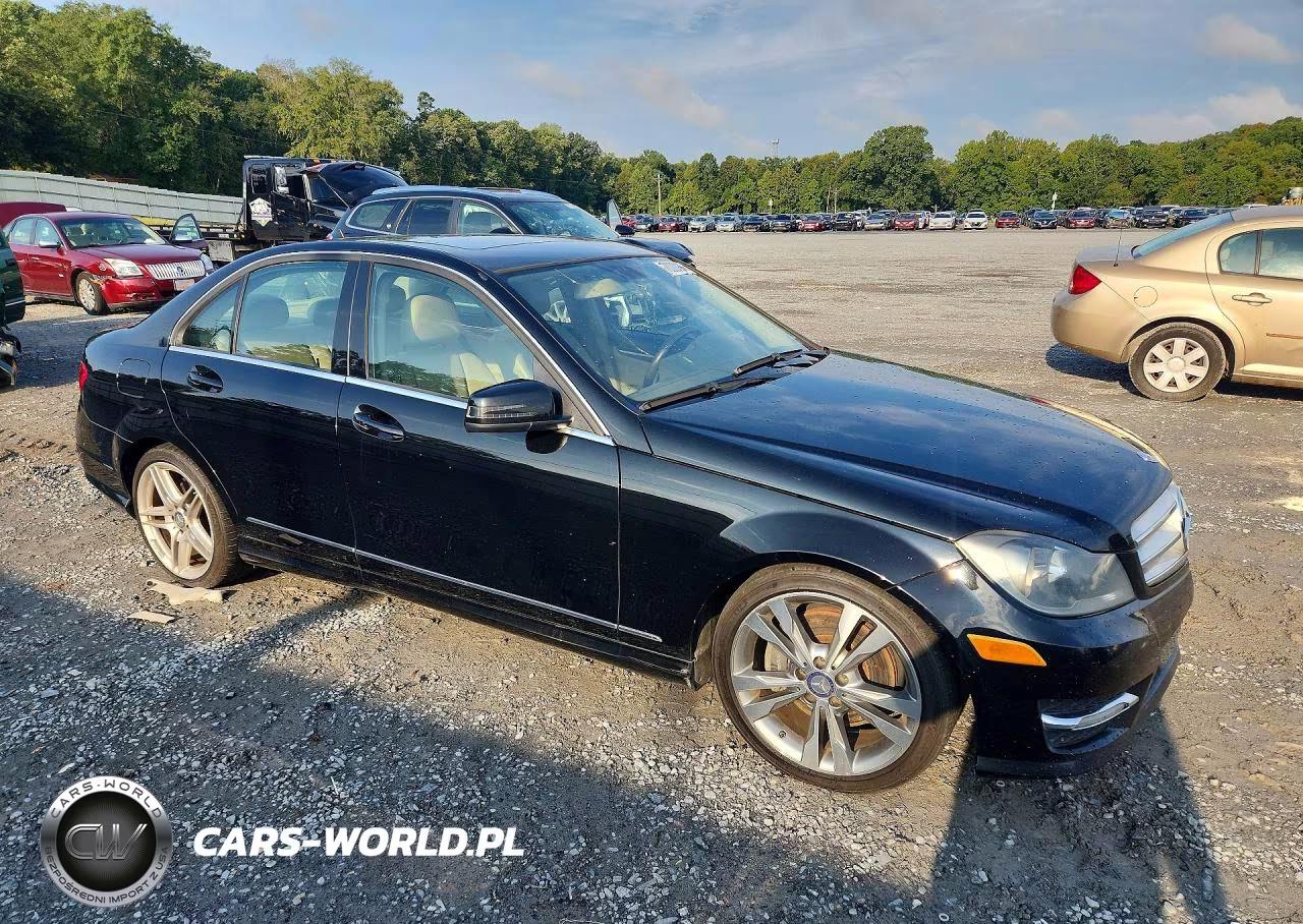 2013 Mercedes-Benz C 300 4Matic VIN:WDDGF8AB7DR257448 - 4