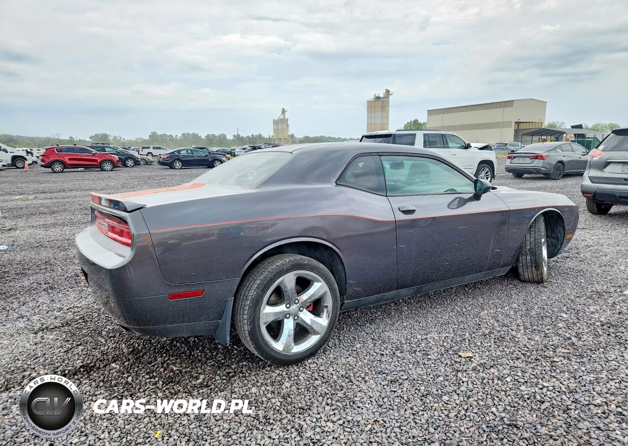 2013 Dodge Challenger Sxt VIN:2C3CDYAG2DH632919 - 3