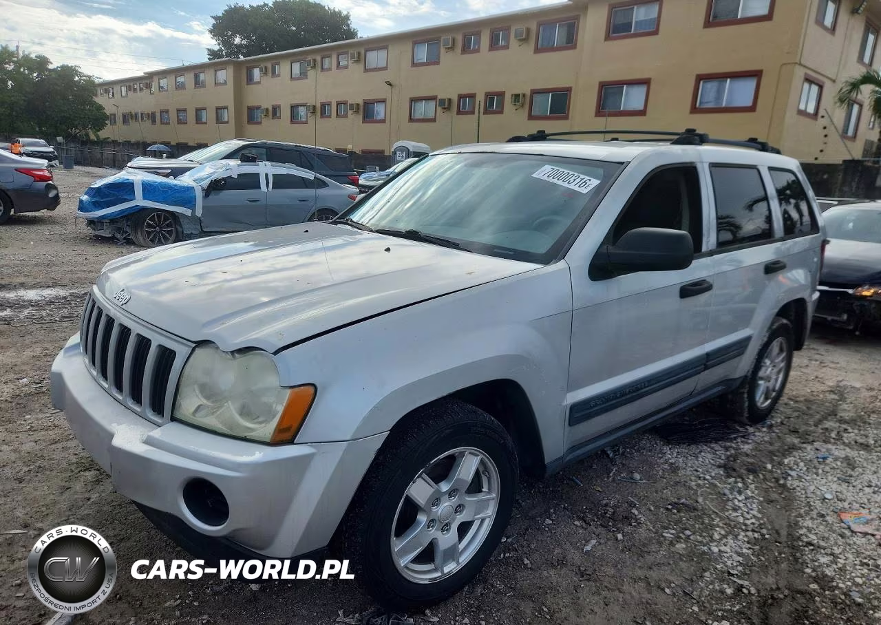 2005 Jeep Grand Cherokee Laredo