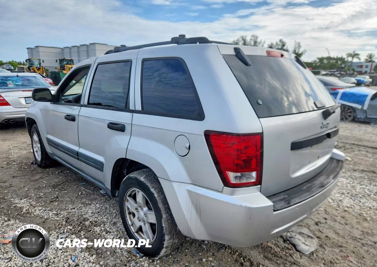 2005 Jeep Grand Cherokee Laredo VIN:1J4GS48K35C700939 - 2