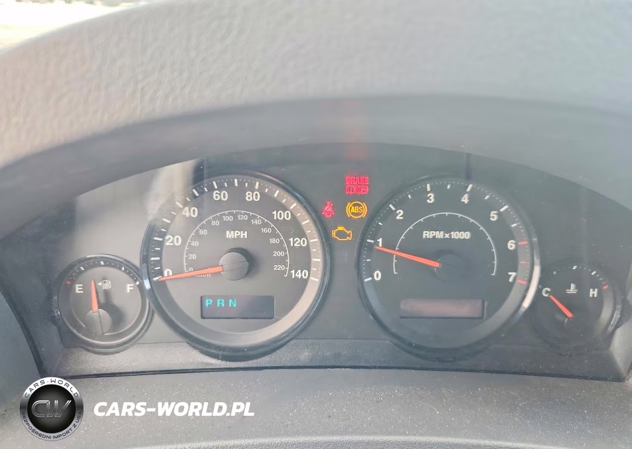 2005 Jeep Grand Cherokee Laredo VIN:1J4GS48K35C700939 - 9
