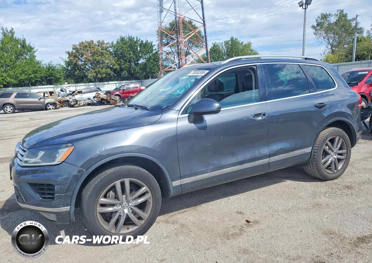 2015 Volkswagen Touareg V6 Tdi VIN:WVGEP9BPXFD002657 - 1