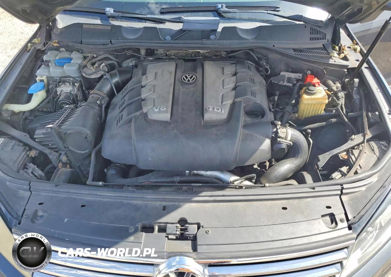 2015 Volkswagen Touareg V6 Tdi VIN:WVGEP9BPXFD002657 - 12