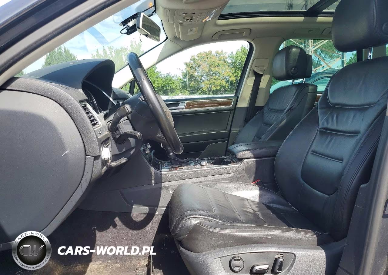 2015 Volkswagen Touareg V6 Tdi VIN:WVGEP9BPXFD002657 - 7