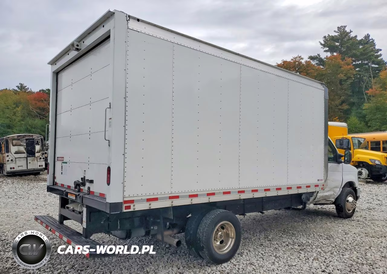 2025 Ford Econoline E450 Super Duty Cutaway Van VIN:1FDXE4FN7SDD36360 - 3