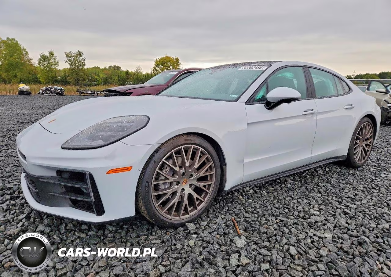 2024 Porsche Panamera Base