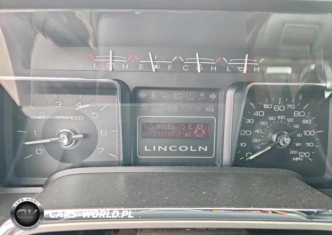 2010 Lincoln Navigator VIN:5LMJJ2H5XAEJ11374 - 9