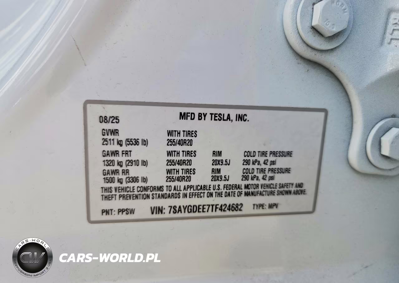 2026 Tesla Model Y VIN:7SAYGDEE7TF424682 - 13