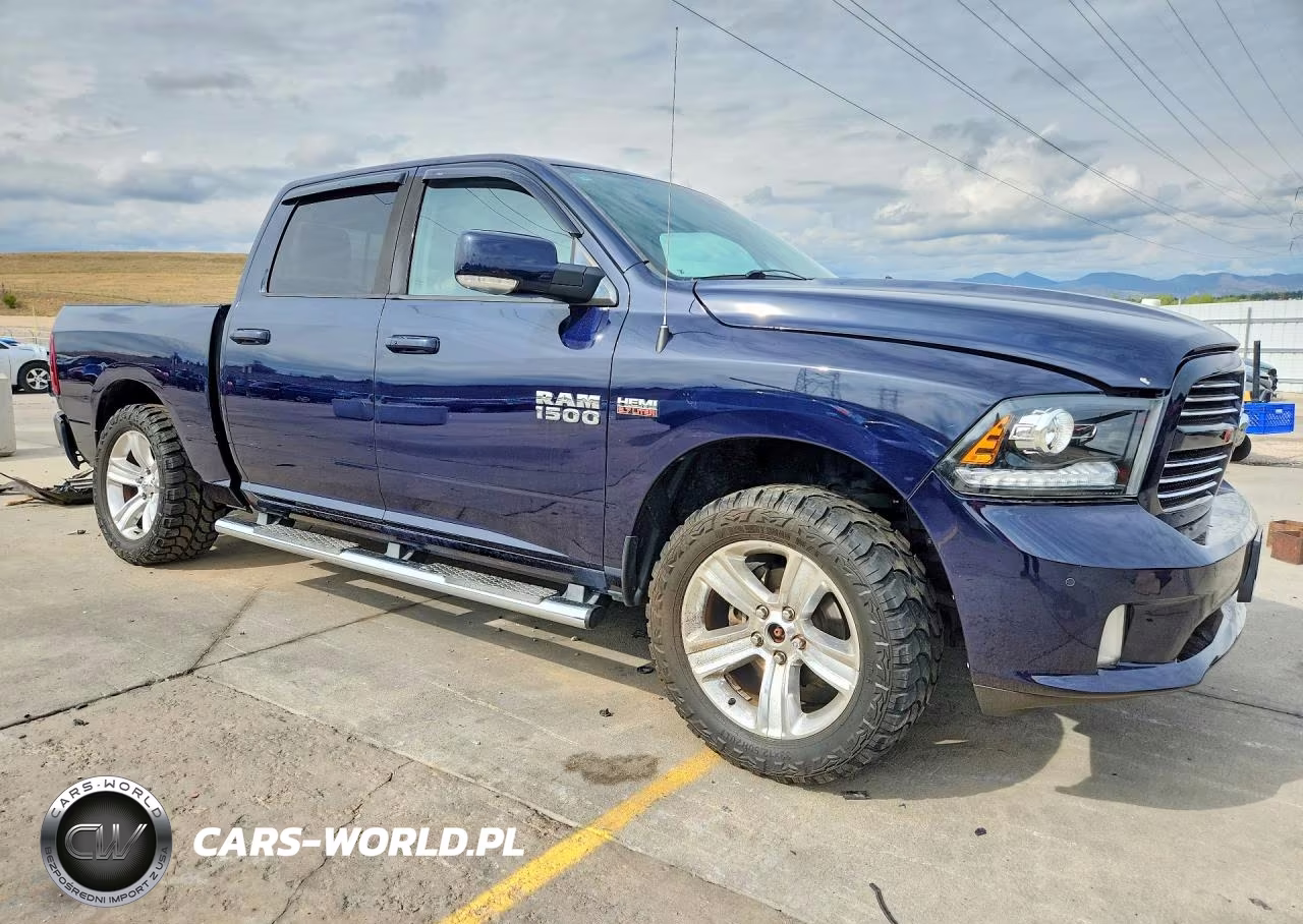 2015 Ram 1500 Sport VIN:1C6RR7MT2FS507285 - 4