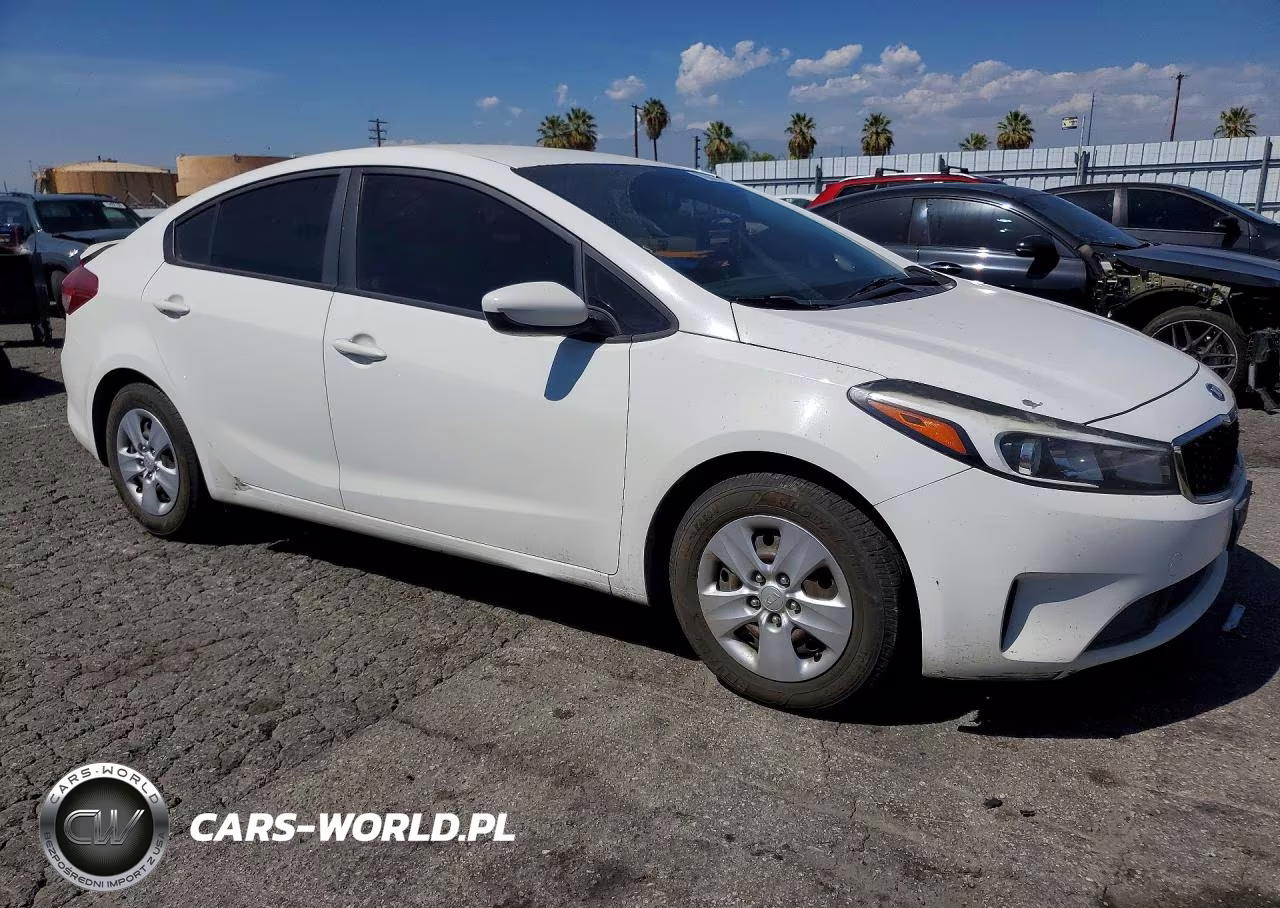 2017 Kia Forte Lx VIN:3KPFK4A78HE091223 - 4