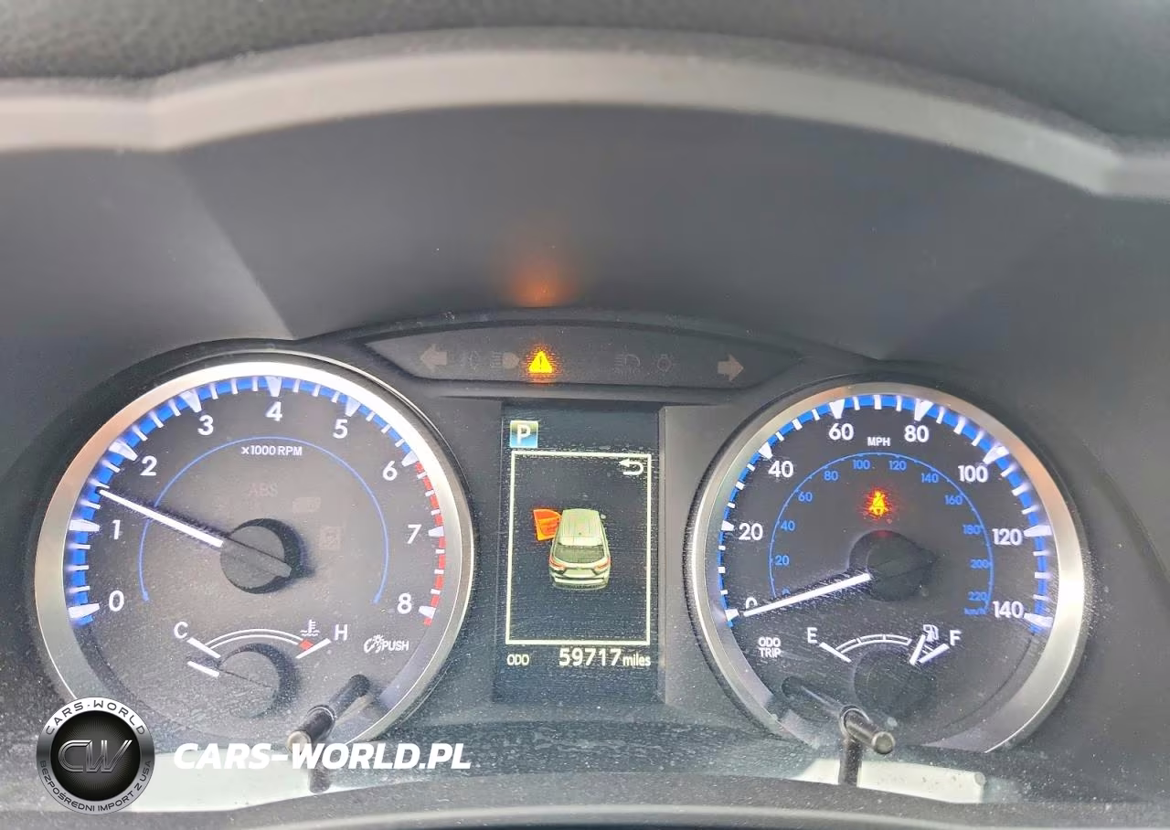 2018 Toyota Highlander Le VIN:5TDZARFH1JS038650 - 9