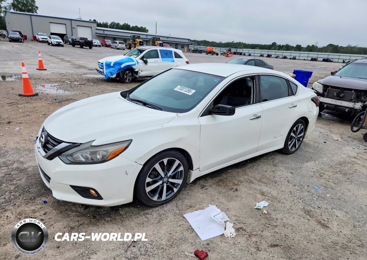 2017 Nissan Altima 2.5 Sr – zdjęcie 1 z 12