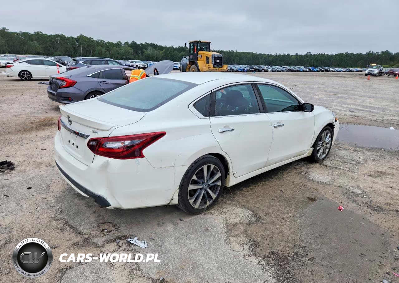 2017 Nissan Altima 2.5 Sr VIN:1N4AL3AP7HN342395 - 3