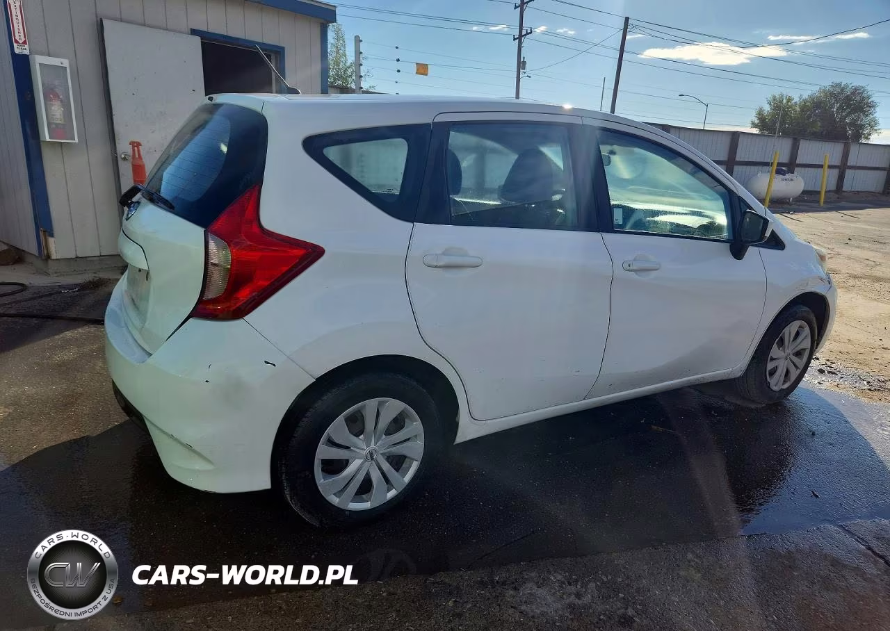2017 Nissan Versa Note S Plus VIN:3N1CE2CP5HL380621 - 3