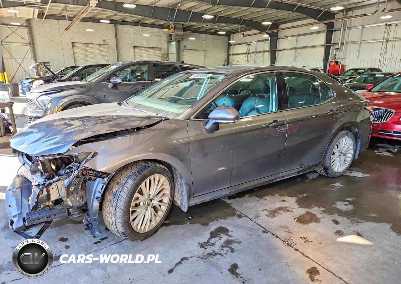 2020 Toyota Camry Xle