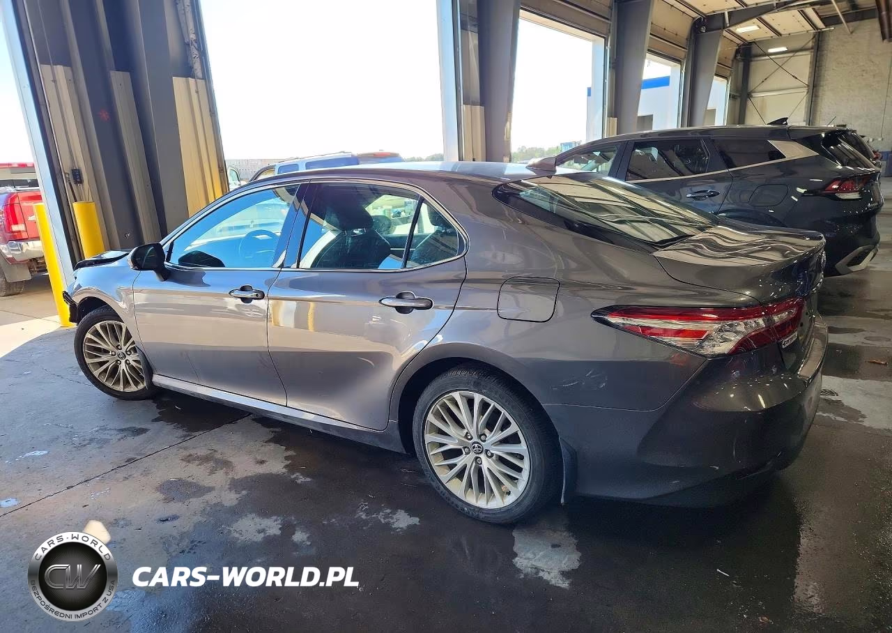 2020 Toyota Camry Xle VIN:4T1F11AK8LU883304 - 2
