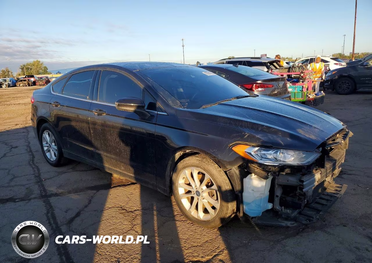 2020 Ford Fusion Se VIN:3FA6P0HD5LR246890 - 4