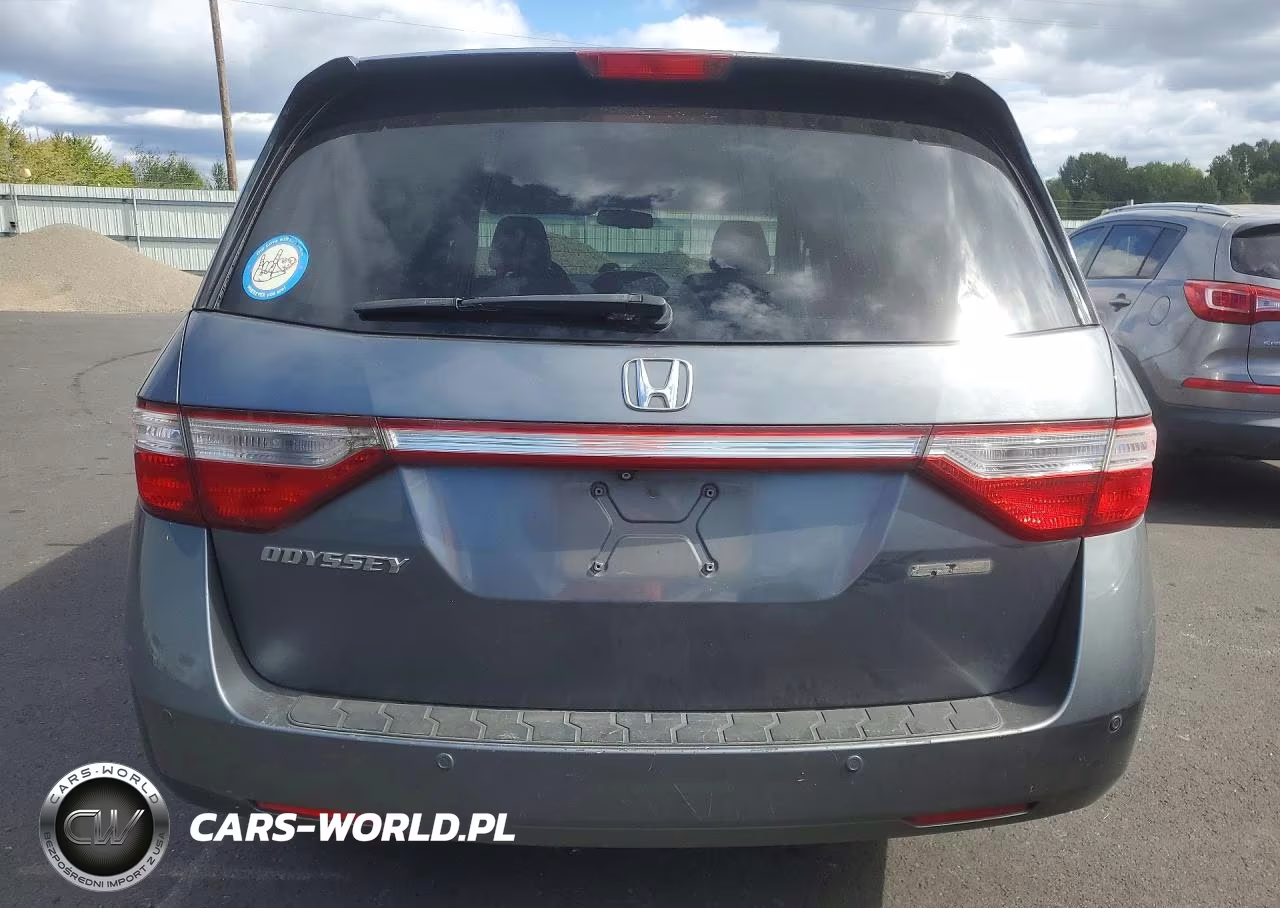 2011 Honda Odyssey Touring VIN:5FNRL5H92BB105061 - 6