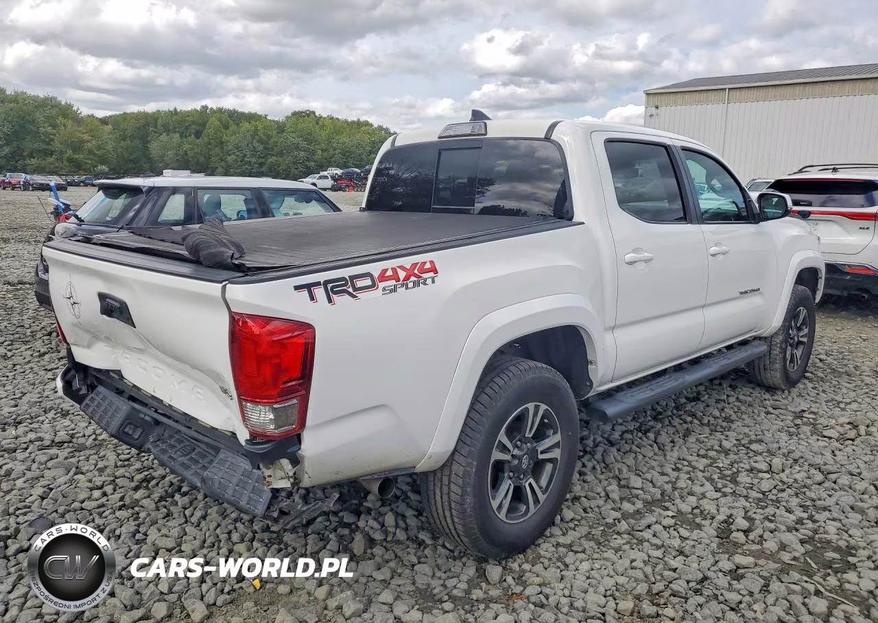 2017 Toyota Tacoma Trd Sport VIN:3TMCZ5AN7HM078410 - 3