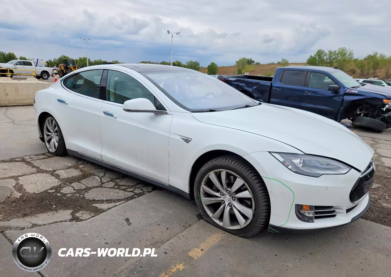 2015 Tesla Model S 70D VIN:5YJSA1S23FF091544 - 4