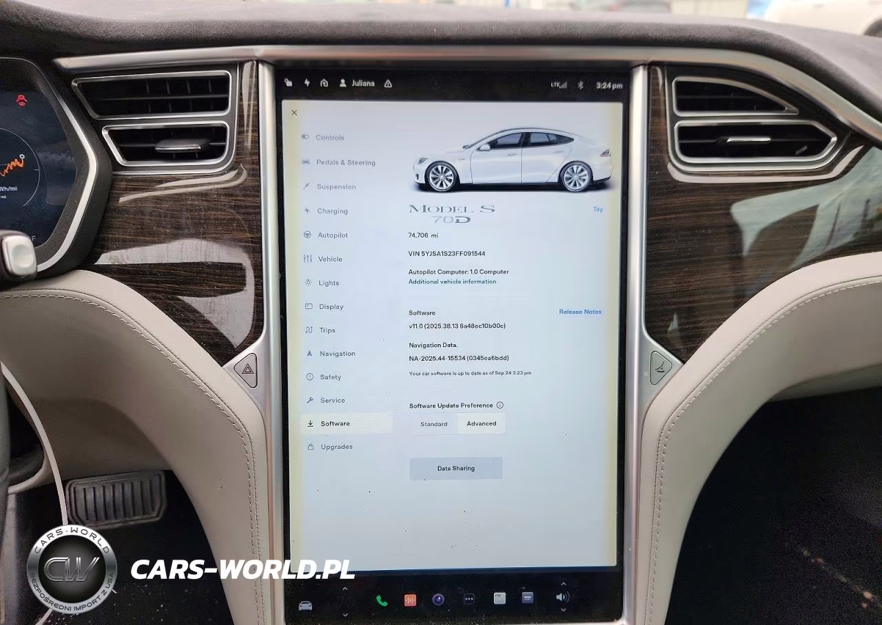 2015 Tesla Model S 70D VIN:5YJSA1S23FF091544 - 9