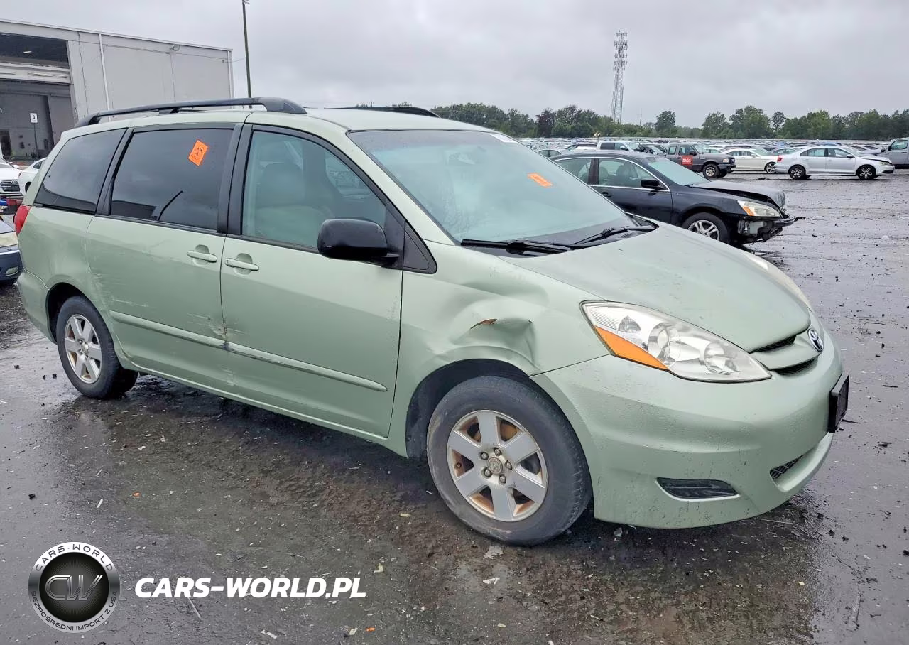 2009 Toyota Sienna Le 8-Passenger VIN:5TDZK23C09S269340 - 4