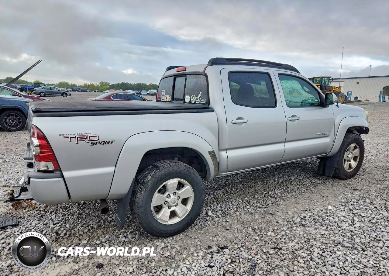 2013 Toyota Tacoma V6 VIN:3TMLU4EN4DM105804 - 3