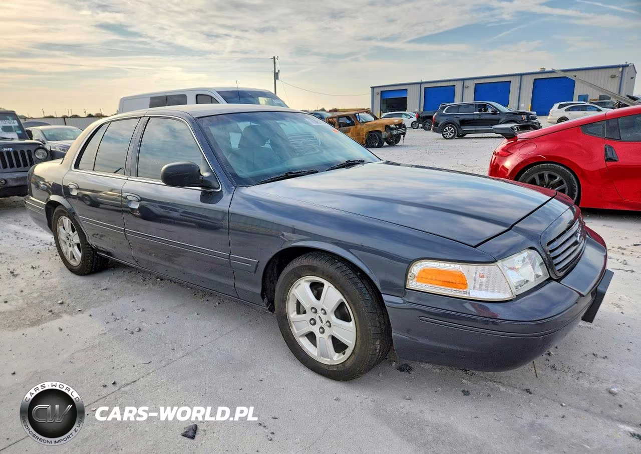2004 Ford Crown Victoria Lx VIN:2FAHP74W44X180912 - 4