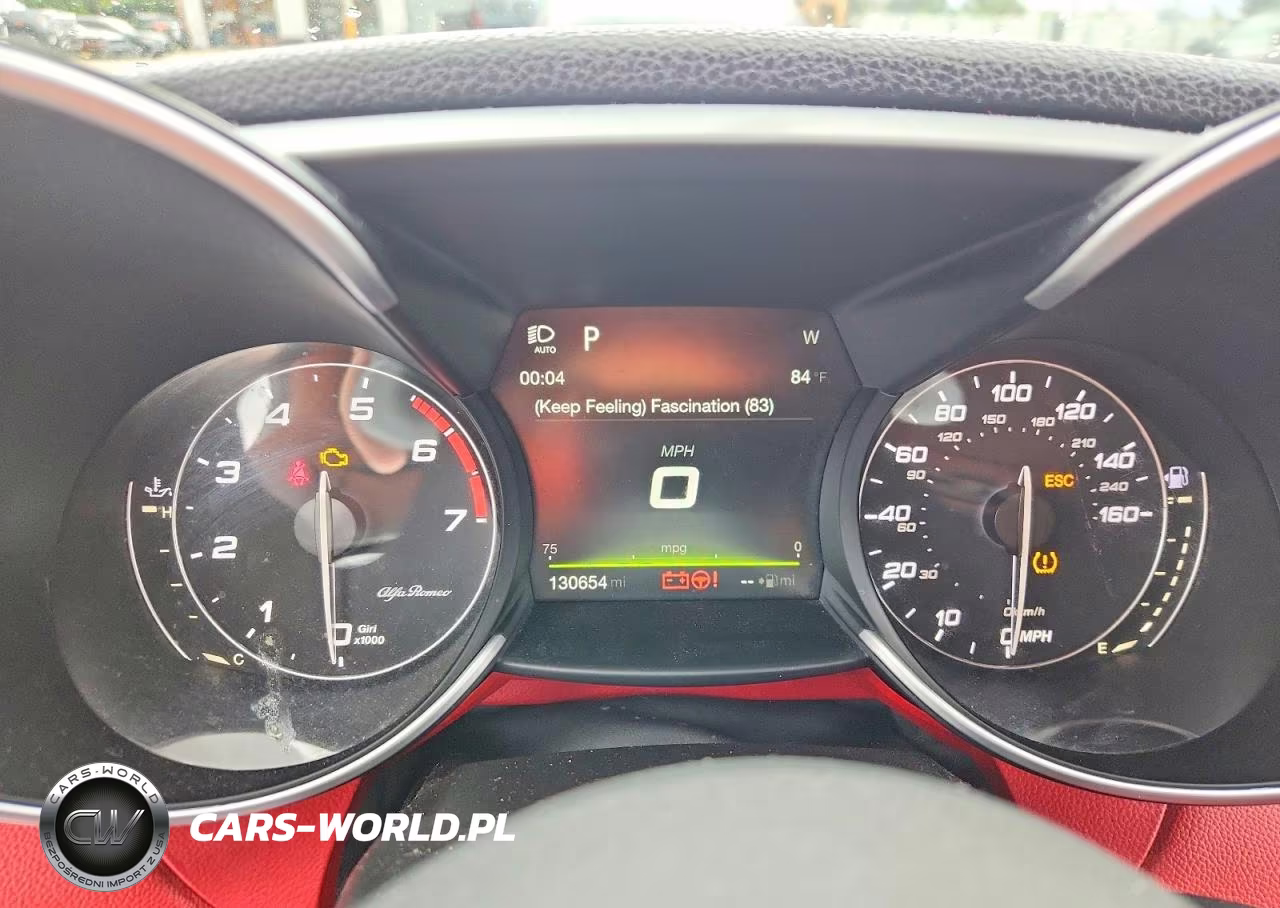 2017 Alfa Romeo Giulia VIN:ZARFAEBN8H7555123 - 9