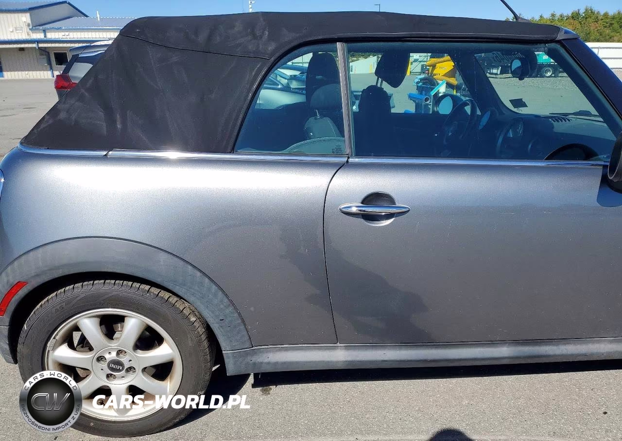 2010 Mini Cooper S VIN:WMWMS3C56ATY51740 - 10