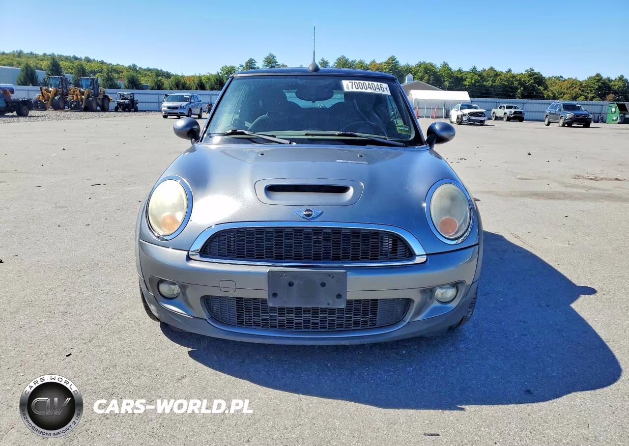 2010 Mini Cooper S VIN:WMWMS3C56ATY51740 - 5