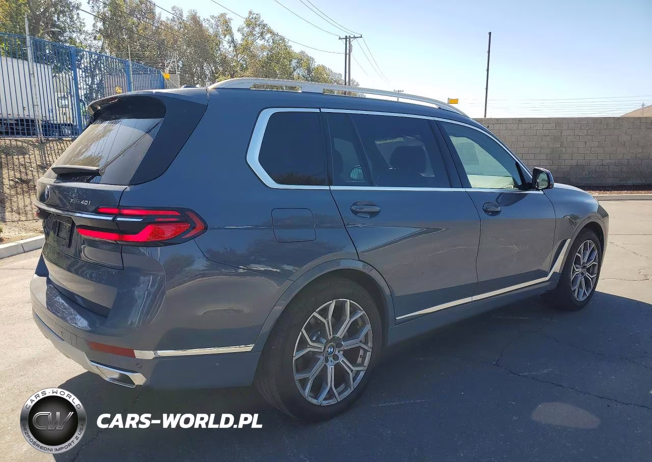 2025 BMW X7 xDrive40I VIN:5UX23EM03S9000532 - 3