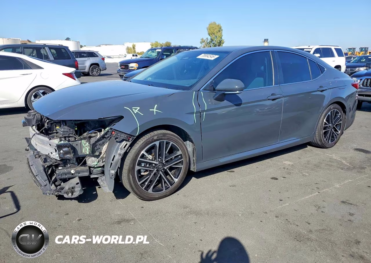 2025 Toyota Camry Hyb Le-Se-Xle Xle