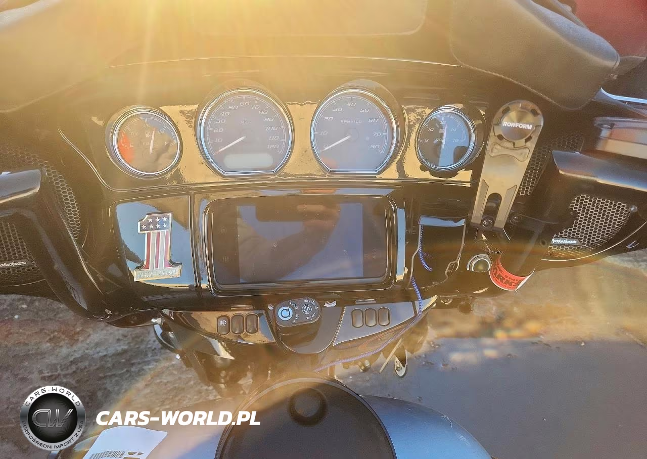 2019 Harley-Davidson Flhxs VIN:1HD1KRP14KB664647 - 7