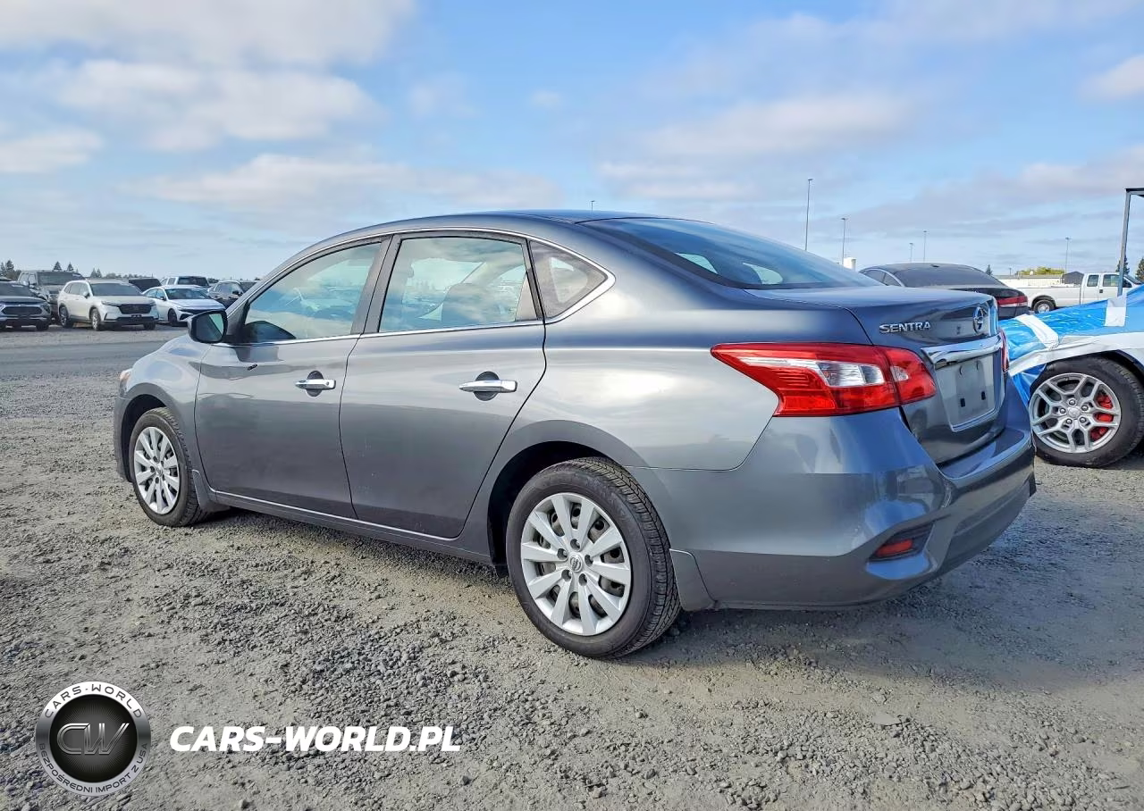 2018 Nissan Sentra S VIN:3N1AB7AP2JY323320 - 2