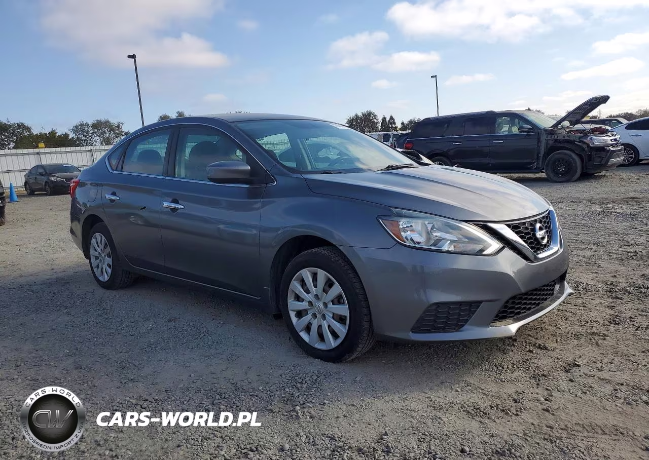 2018 Nissan Sentra S VIN:3N1AB7AP2JY323320 - 4
