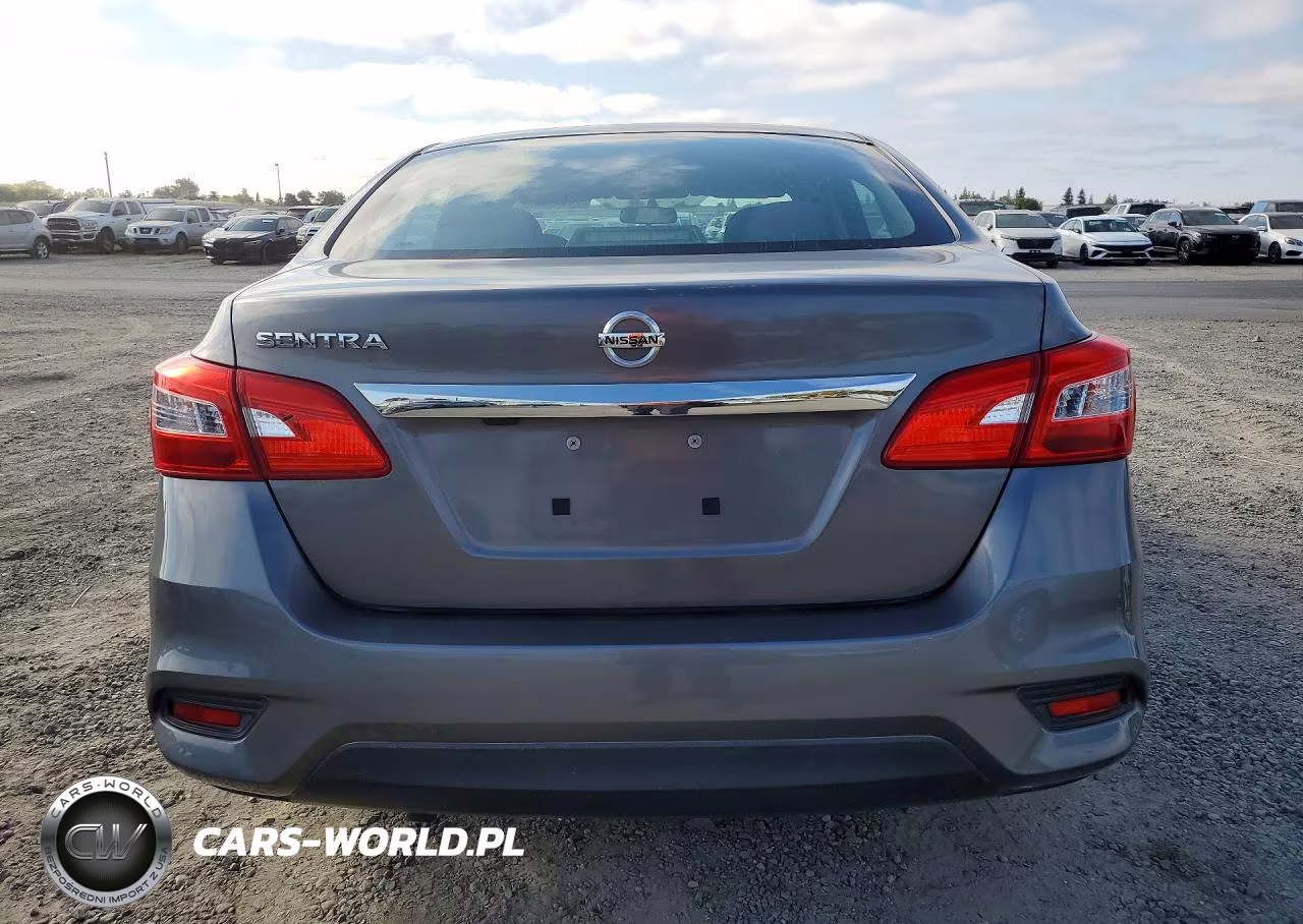 2018 Nissan Sentra S VIN:3N1AB7AP2JY323320 - 6