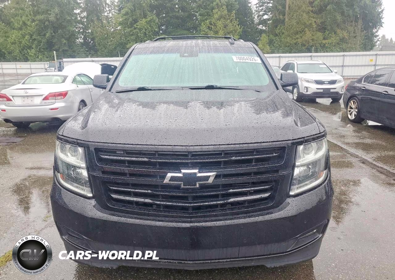 2019 Chevrolet Suburban K1500 Premier VIN:1GNSKJKJ9KR184844 - 5