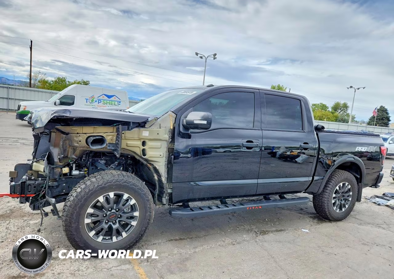 2021 Nissan Titan Pro-4X – zdjęcie 1 z 13