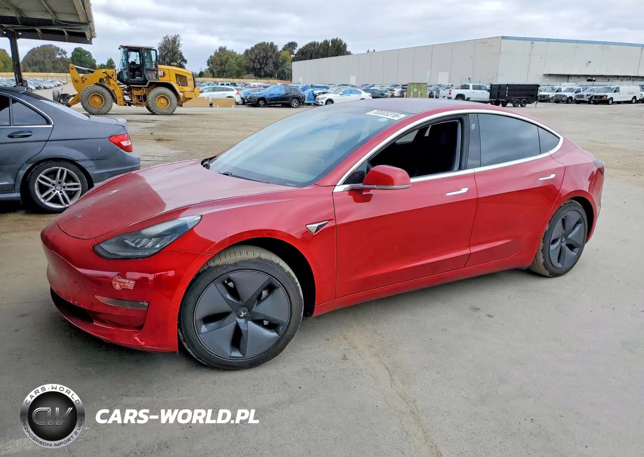 2018 Tesla Model 3 – zdjęcie 1 z 12