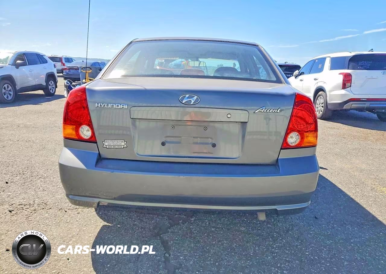 2005 Hyundai Accent Gls VIN:KMHCG45C75U647185 - 6