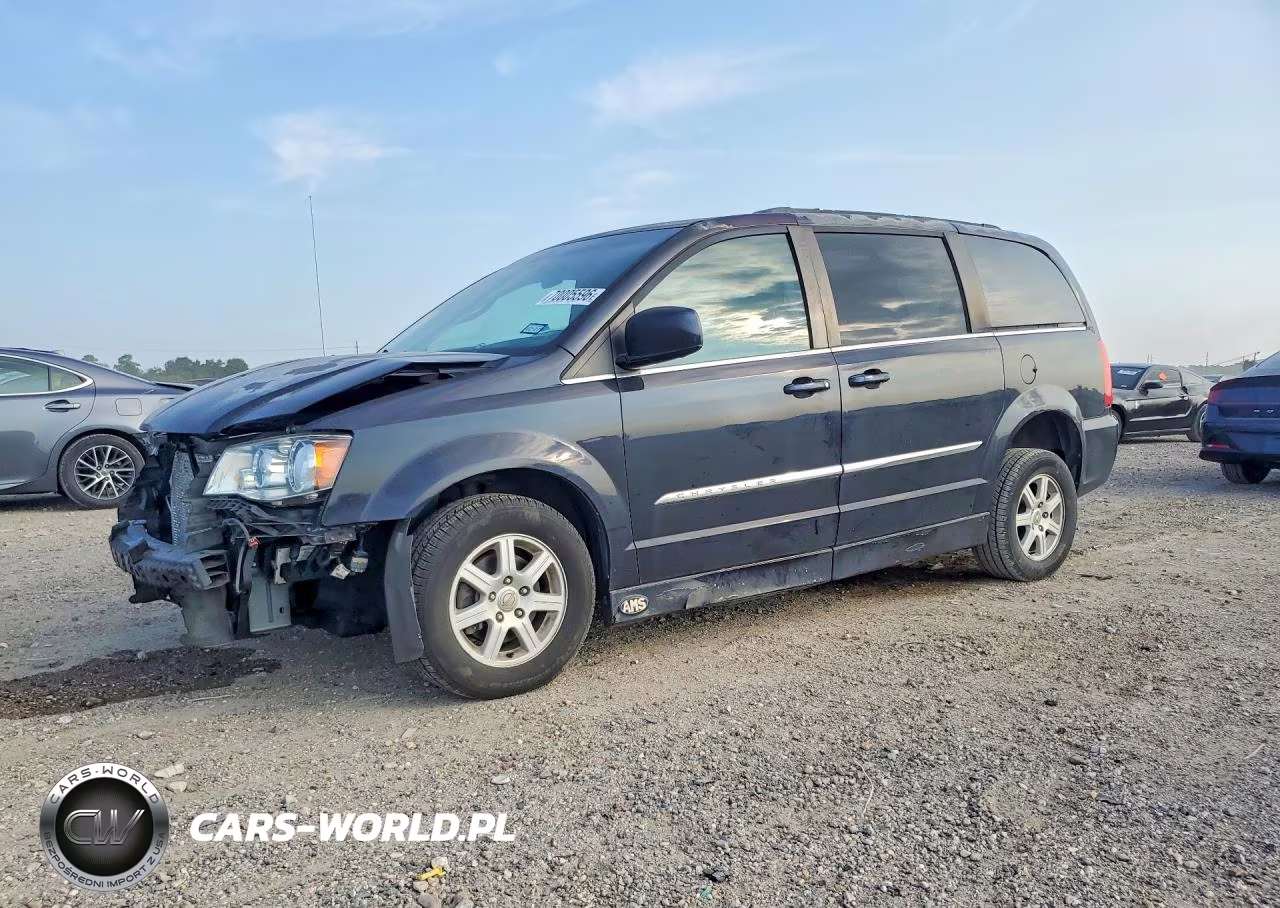 2011 Chrysler Town & Country Touring